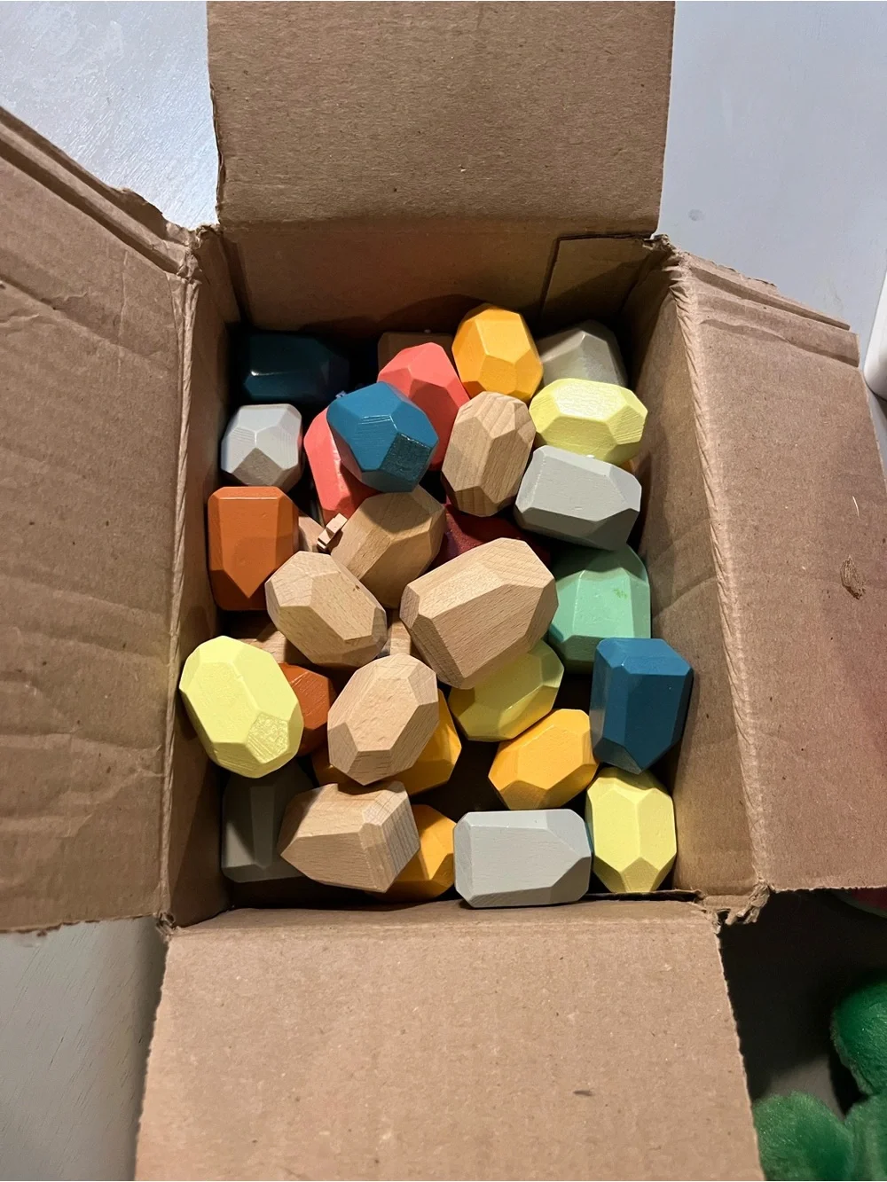 Wooden Stacking Balancing Stones Set (35 Pieces)